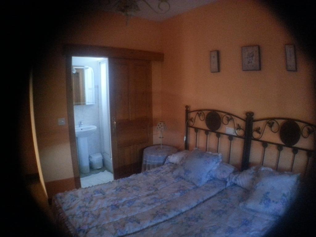 ホテルCasa Valle Onís エクステリア 写真